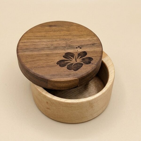 Boîte à épices en bois